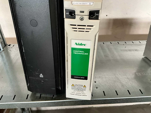 Unidrive m701-064 18.5/22kw frequentieregelaar - afbeelding 3 van  5