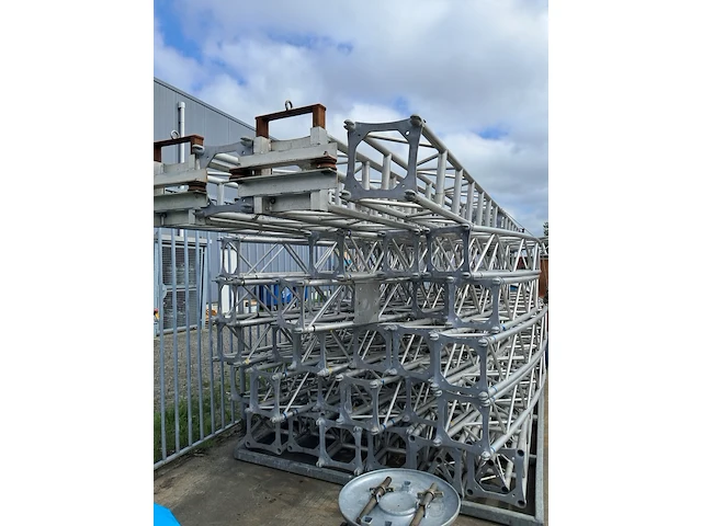 Unieke overkapping/showpodium, podia, wit - afbeelding 27 van  48
