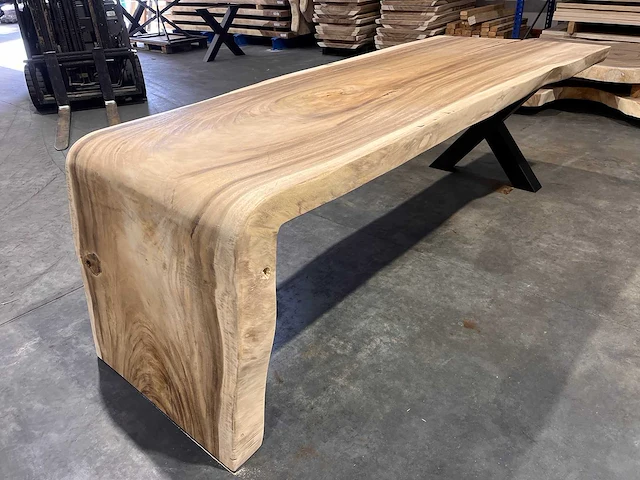 Unieke suar waterval boomstamtafel 260cm. - afbeelding 2 van  3