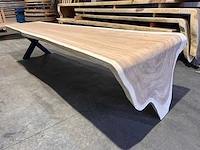 Unieke suar waterval boomstamtafel 360cm. - afbeelding 2 van  5