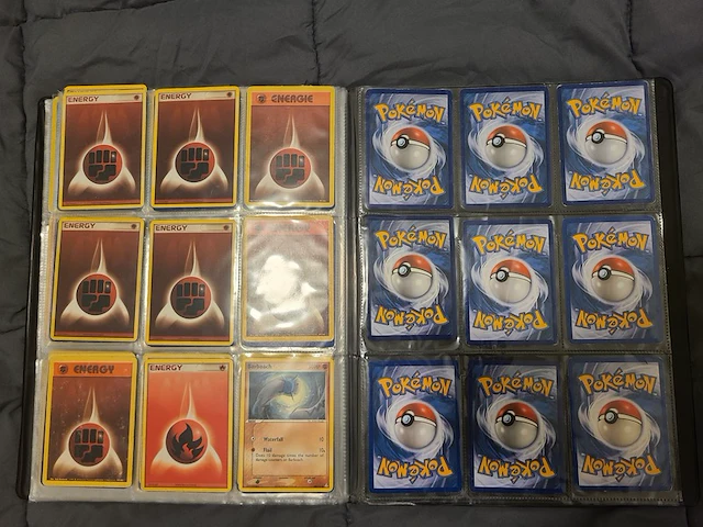Unieke verzameling met zeldzame vintage pokémon kaarten en meer - afbeelding 4 van  14