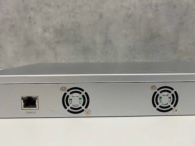 Unifi - switch 16 - 150w - afbeelding 9 van  10