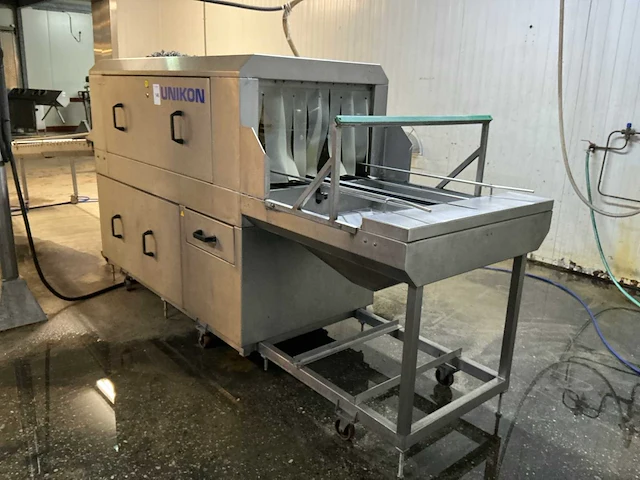 Unikon krattenwas machine met rollenbaan - afbeelding 1 van  10