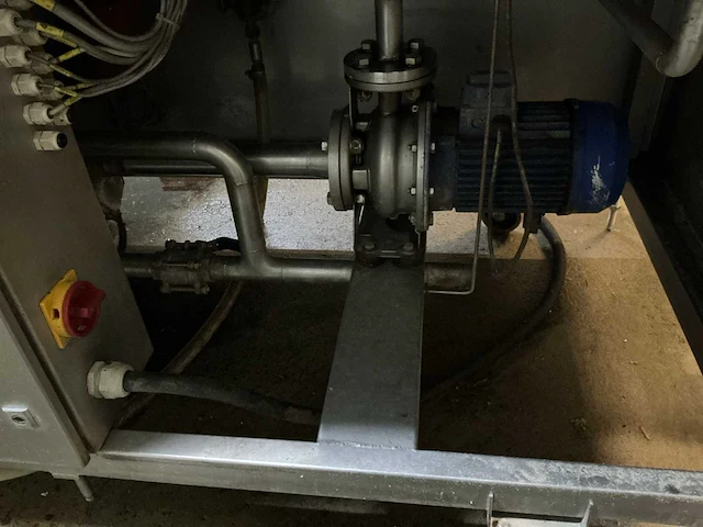 Unikon krattenwas machine met rollenbaan - afbeelding 8 van  10