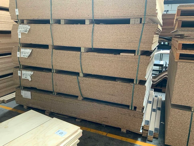 Unilin spaanplaat wit geplastificeerd (16x) - afbeelding 1 van  2