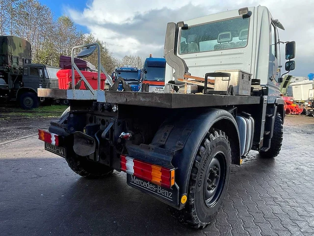 Unimog - 2001 - u300 - vrachtwagen - afbeelding 11 van  28