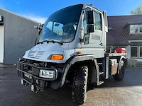 Unimog - 2001 - u300 - vrachtwagen - afbeelding 17 van  28