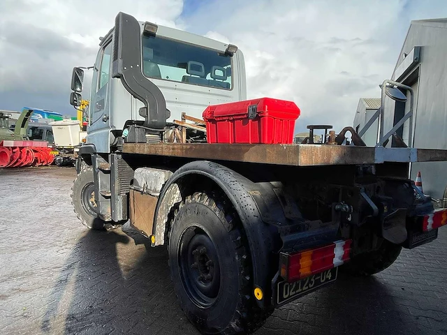 Unimog - 2001 - u300 - vrachtwagen - afbeelding 7 van  28