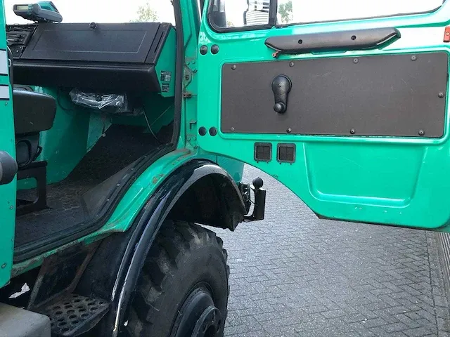 Unimog - 427 u1600 agrar - vierwielaangedreven landbouwtractor - afbeelding 15 van  37