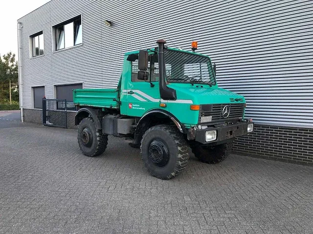 Unimog - 427 u1600 agrar - vierwielaangedreven landbouwtractor - afbeelding 36 van  37