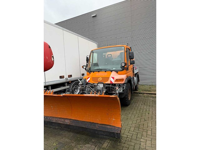 Unimog - u300 - vrachtwagen - afbeelding 9 van  15