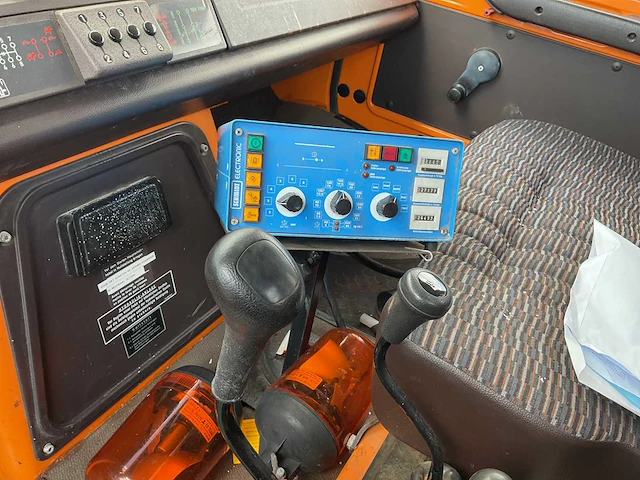 Unimog 1200 vrachtwagen - afbeelding 4 van  22