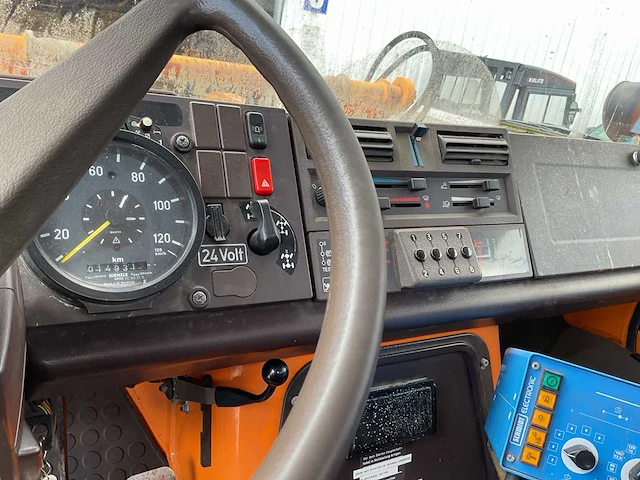 Unimog 1200 vrachtwagen - afbeelding 5 van  22