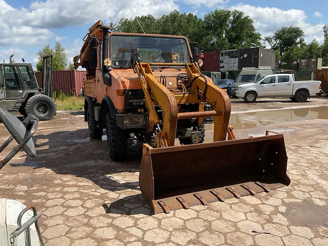 Unimog 1200 vrachtwagen - afbeelding 12 van  22