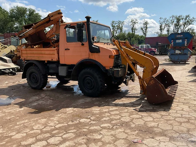 Unimog 1200 vrachtwagen - afbeelding 20 van  22