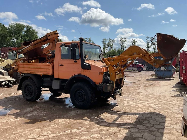 Unimog 1200 vrachtwagen - afbeelding 21 van  22