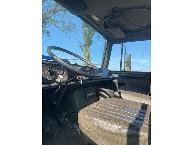 Unimog 1300l 435 4x4 vrachtwagen - afbeelding 7 van  17