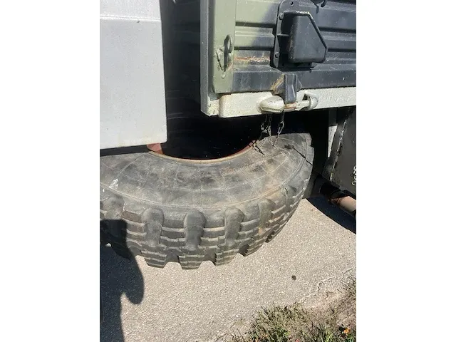 Unimog 1300l 435 4x4 vrachtwagen - afbeelding 9 van  17