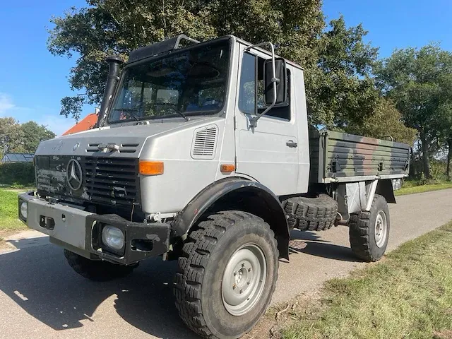 Unimog 1300l 435 4x4 vrachtwagen - afbeelding 1 van  17