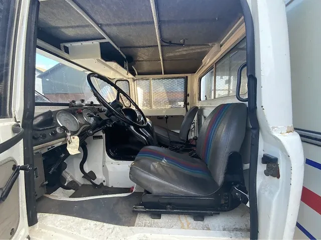 Unimog 406 vrachtwagen "police" - afbeelding 15 van  31