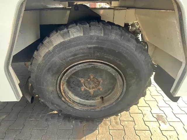 Unimog 406 vrachtwagen "police" - afbeelding 20 van  31