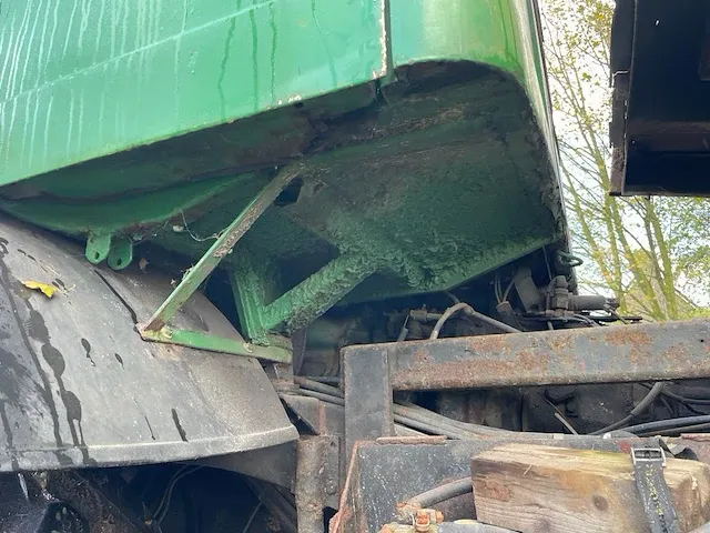 Unimog 416 vierwielaangedreven landbouwtractor - afbeelding 4 van  16