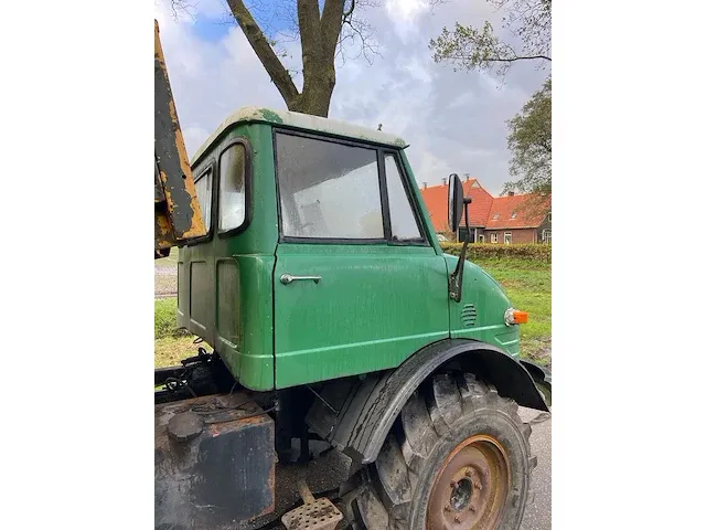 Unimog 416 vierwielaangedreven landbouwtractor - afbeelding 12 van  16