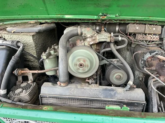 Unimog 416 vierwielaangedreven landbouwtractor - afbeelding 16 van  16