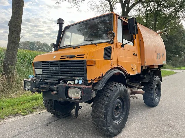 Unimog 424 4x4 vrachtwagen - afbeelding 1 van  25