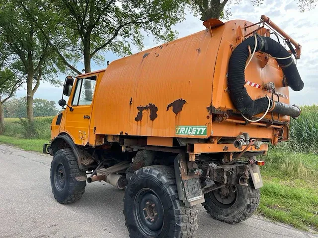 Unimog 424 4x4 vrachtwagen - afbeelding 18 van  25