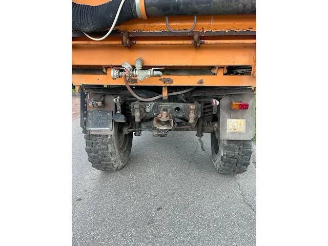 Unimog 424 4x4 vrachtwagen - afbeelding 21 van  25