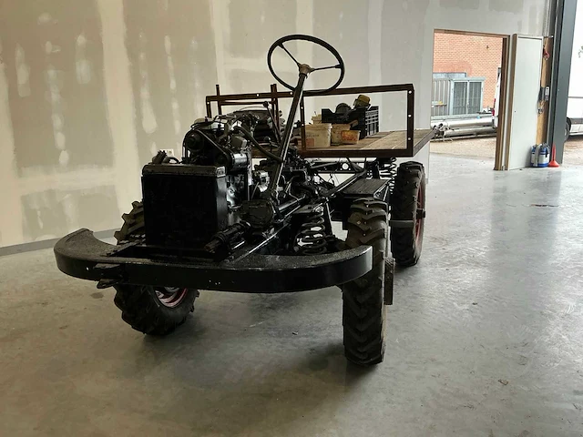 Unimog koets + onderdelen - afbeelding 1 van  39