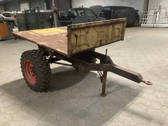 Unimog legervoertuig met aanhangwagen - afbeelding 11 van  31