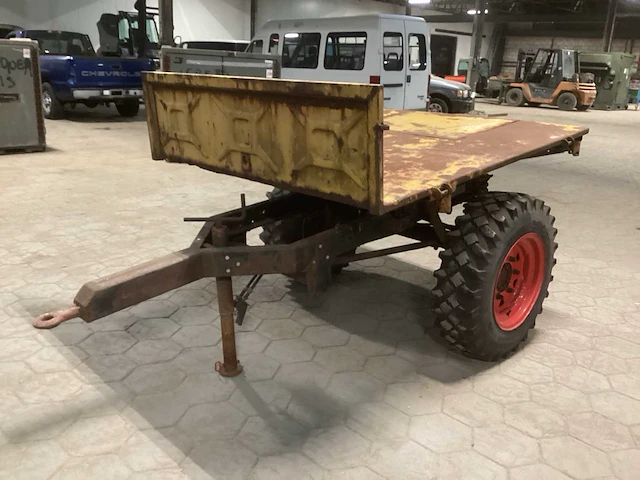 Unimog legervoertuig met aanhangwagen - afbeelding 12 van  31