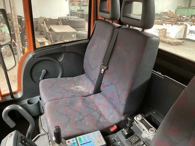 Unimog u 400 vrachtwagen - afbeelding 4 van  13