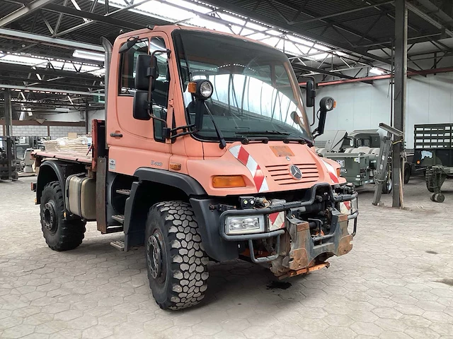 Unimog u 400 vrachtwagen - afbeelding 6 van  13