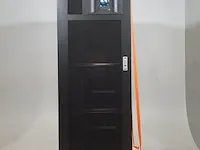 Uninterruptible power supply, met accu's en 2x patchkast emerson network power, liebert nxc ac power system 40 kva / nxc 0040ktj1afn02000
