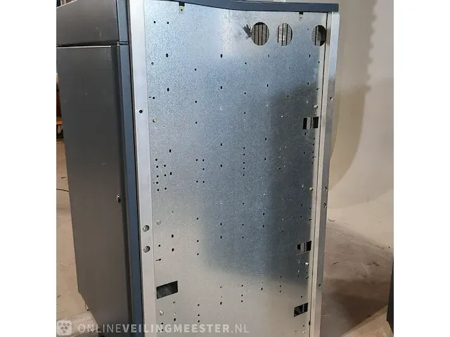 Uninterruptible power supply, met accu's en 2x patchkast emerson network power, liebert nxc ac power system 40 kva / nxc 0040ktj1afn02000 - afbeelding 14 van  34