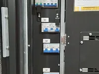 Uninterruptible power supply, met accu's en 2x patchkast emerson network power, liebert nxc ac power system 40 kva / nxc 0040ktj1afn02000 - afbeelding 34 van  34