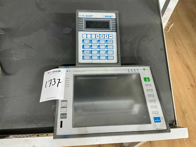 Uniop ect-vga-0045 touchscreen - afbeelding 1 van  5