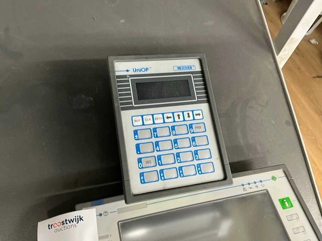 Uniop ect-vga-0045 touchscreen - afbeelding 5 van  5