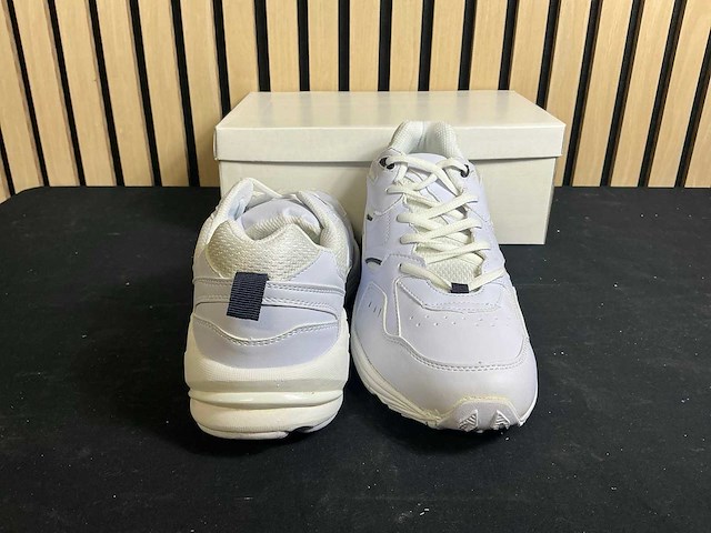 Unisex schoenen 46 (10x) - afbeelding 4 van  9