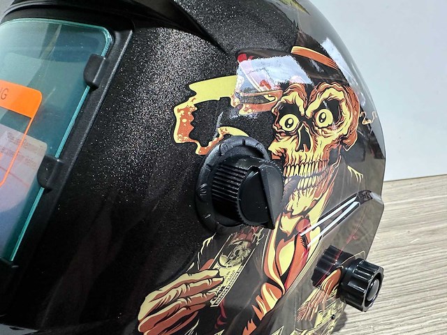 Unison - dobbelstenen skull - lashelm / laskap automatisch dimmend - 2024 - afbeelding 3 van  16