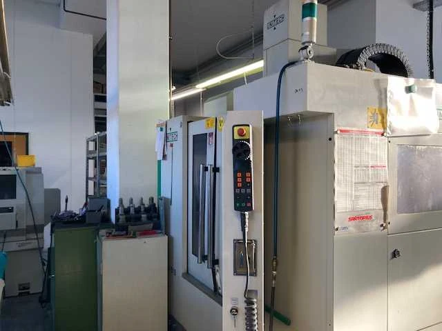 Unitech xv610 cnc vmc new 2013 - afbeelding 5 van  15