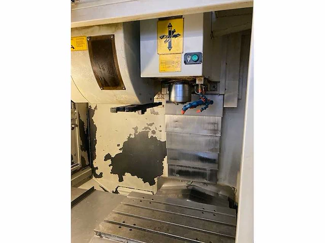 Unitech xv610 cnc vmc new 2013 - afbeelding 15 van  15