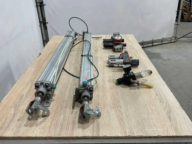 Univer perslucht materiaal - afbeelding 4 van  7