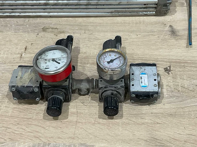 Univer perslucht materiaal - afbeelding 7 van  7