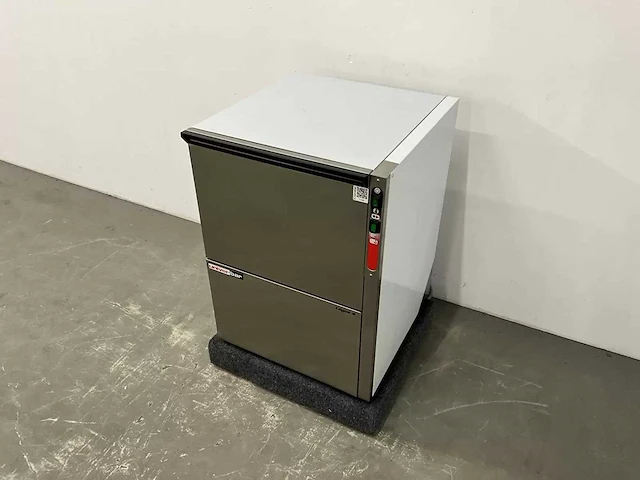 Univerbar - logos-4 - korvenvaatwasmachine - afbeelding 1 van  12