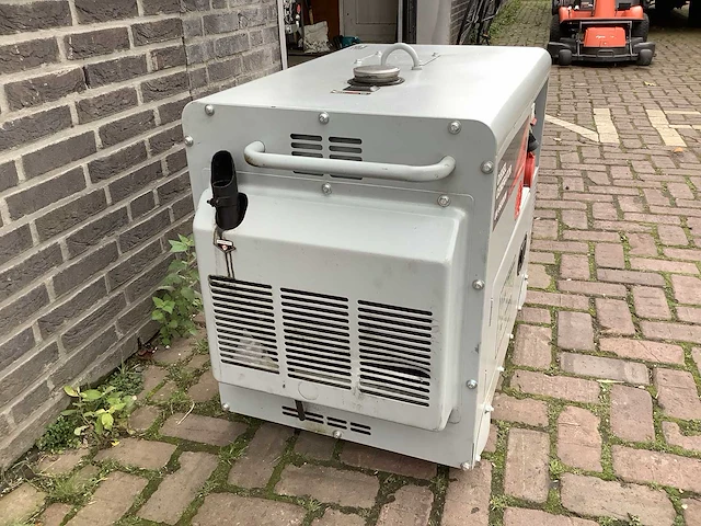 Universal kraft uk-9500kw stroomgenerator - afbeelding 4 van  6