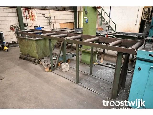 Universele cirkelzaagmachine - afbeelding 8 van  9